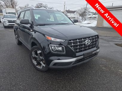 Used 2023 Hyundai Venue SEL