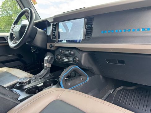 Used 2024 Ford Bronco Wildtrak AWD/4WD image 18