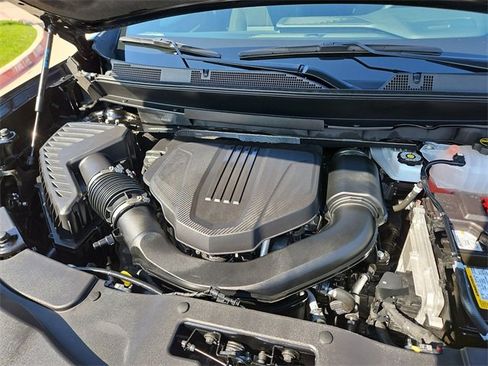 Used 2025 GMC Acadia Elevation image 28