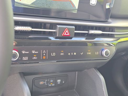 New 2026 Kia Sportage EX FWD image 26