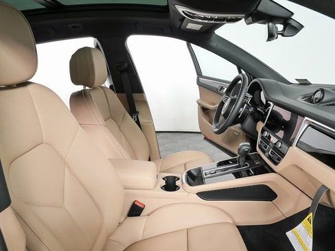 New 2026 Porsche Macan AWD image 23
