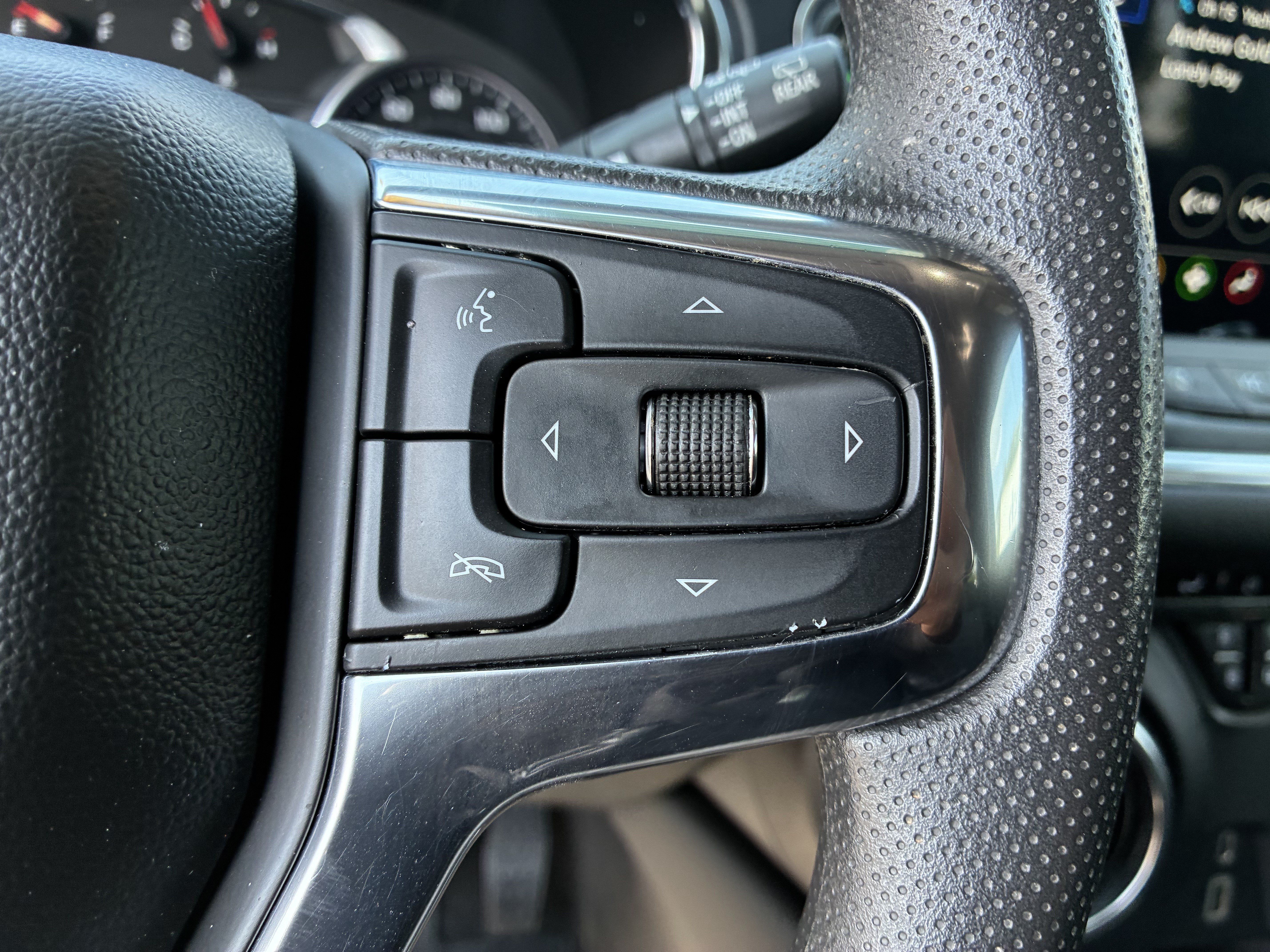 Used 2023 Chevrolet Blazer LT FWD image 27