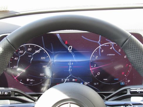 New 2025 Mercedes-Benz GLC 300 4MATIC image 25