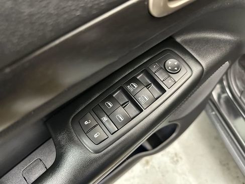 Used 2016 Jeep Grand Cherokee Laredo w/ Quick Order Package 23E image 19