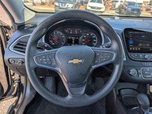 Used 2024 Chevrolet Malibu LS image 21