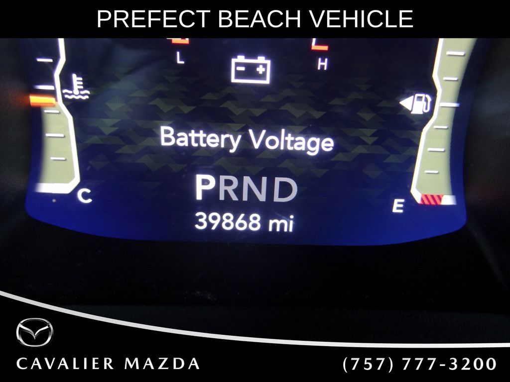 Used 2025 Jeep Wrangler Unlimited Sahara AWD/4WD image 19