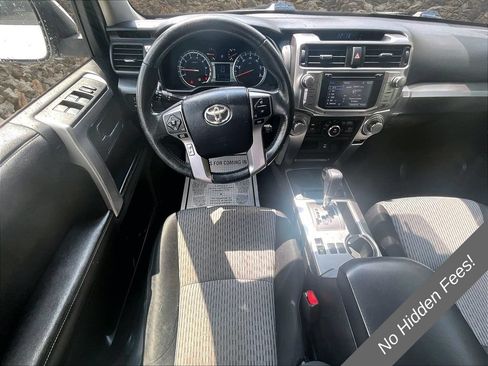 Used 2014 Toyota 4Runner SR5 AWD/4WD image 5