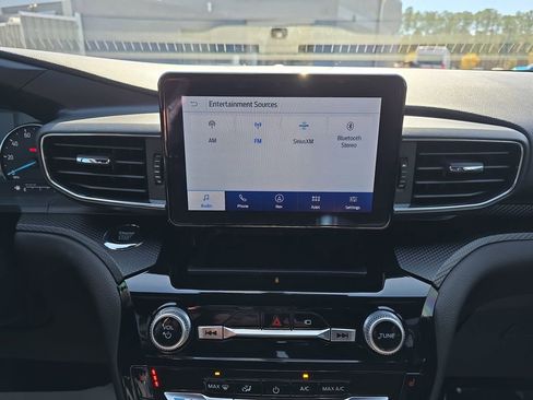 Used 2022 Ford Explorer ST-Line w/ Class IV Trailer Tow Package image 26