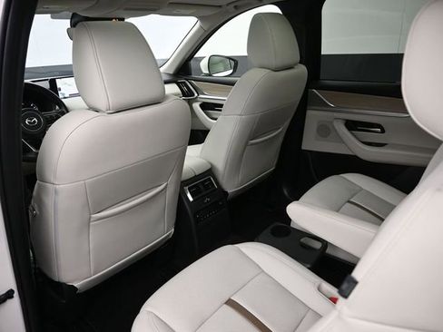 Certified 2024 MAZDA CX-90 3.3 Turbo w/ Premium Plus Pkg image 27