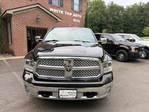 Used 2018 RAM 1500 Laramie w/ Convenience Group AWD/4WD image 11