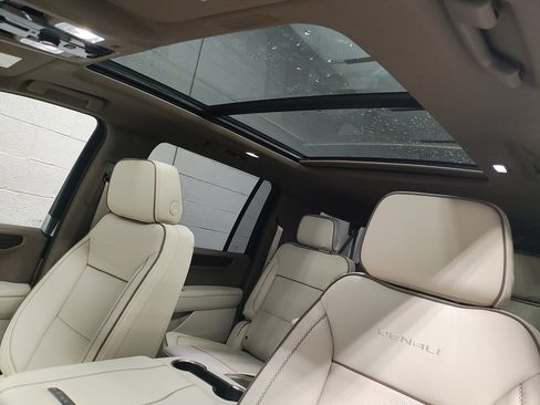 New 2026 GMC Yukon XL Denali w/ Sun & Power Step Package image 27