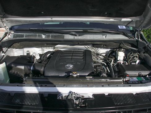 Used 2016 Toyota Tundra SR5 w/ TRD Off Road Package image 12