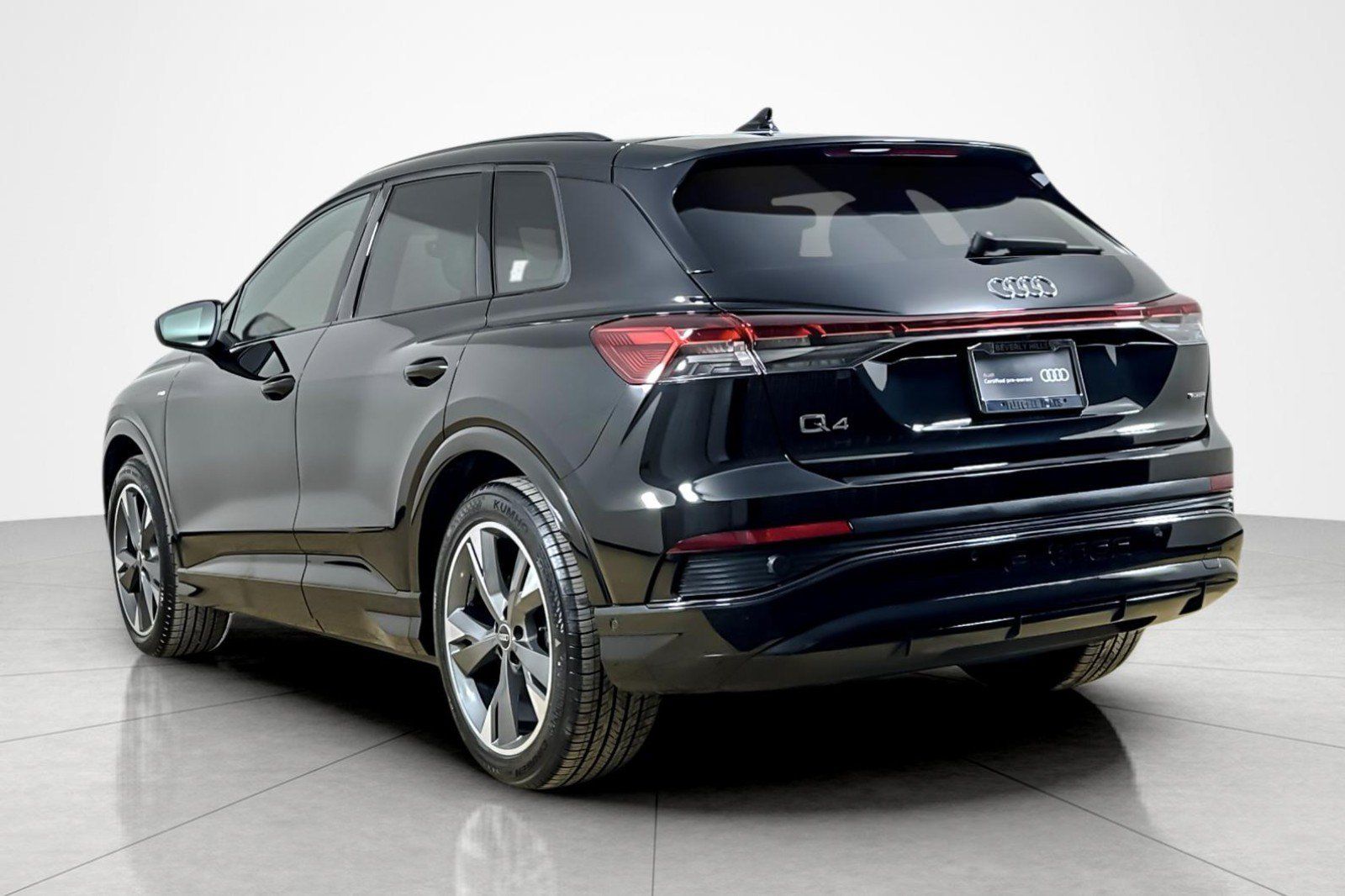 Certified 2024 Audi Q4 e-tron Prestige w/ Black Optic Package AWD/4WD image 3