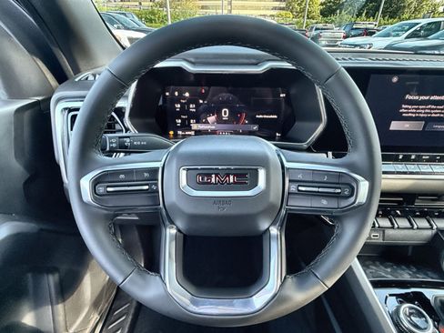 New 2026 GMC Canyon Elevation image 15