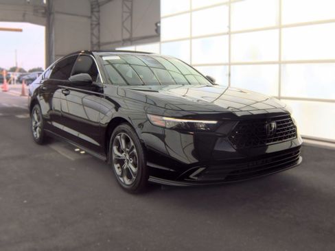 Used 2024 Honda Accord EX image 2