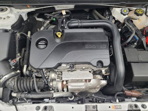Used 2024 Chevrolet Malibu LT FWD image 30
