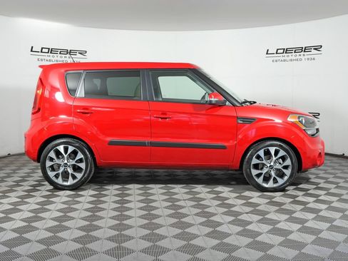Used 2013 Kia Soul ! w/ Premium Pkg FWD image 6