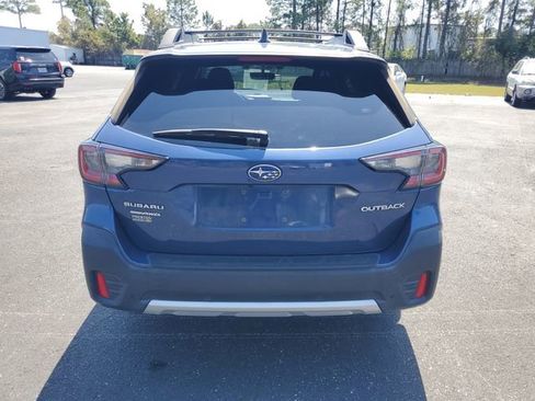 Used 2022 Subaru Outback Limited AWD/4WD image 5