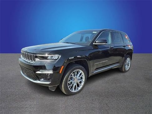 New 2023 Jeep Grand Cherokee Summit w/ Adv Protech Group IV image 3