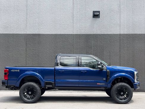 New 2026 Ford F250 Lariat w/ Black Appearance Package AWD/4WD image 8