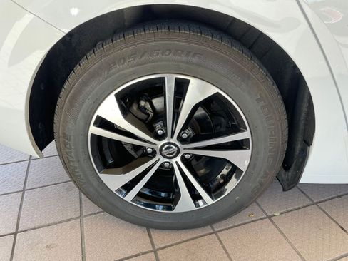 Used 2023 Nissan Sentra SV image 29