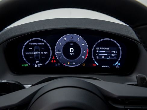 New 2025 Porsche Panamera 4 image 26