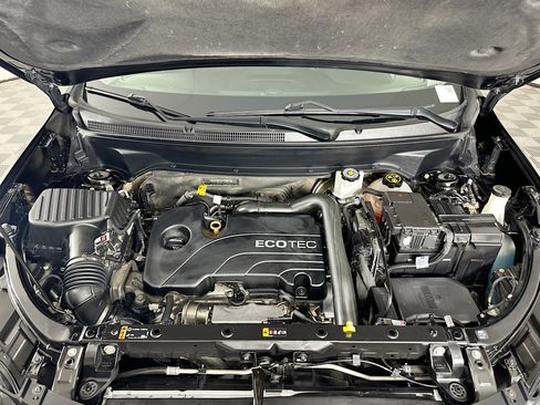 Used 2019 Chevrolet Equinox LT w/ LPO, Blackout Package FWD image 30