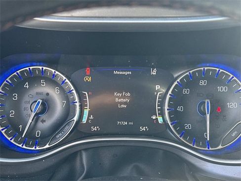 Certified 2020 Chrysler Pacifica Touring w/ Advanced Safetytec Group image 29