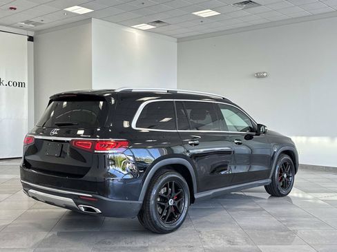 Used 2020 Mercedes-Benz GLS 450 4MATIC image 4