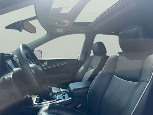 Used 2019 INFINITI QX60 Luxe w/ Essential Package image 19