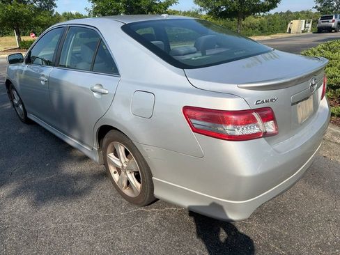Used 2011 Toyota Camry SE w/ SE Extra-Value Pkg #1 FWD image 7