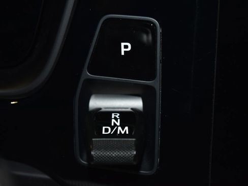 Certified 2025 Porsche Cayenne image 20