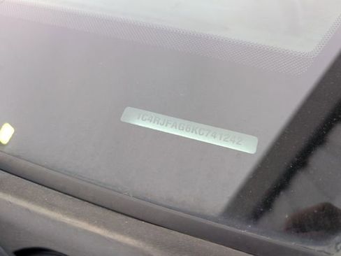 Used 2019 Jeep Grand Cherokee Altitude image 24