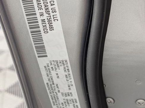 Used 2023 Jeep Compass Sport image 34