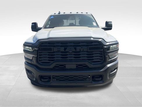 New 2026 RAM 2500 Tradesman AWD/4WD image 9