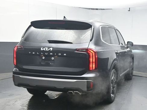 Used 2025 Kia Telluride S FWD image 7