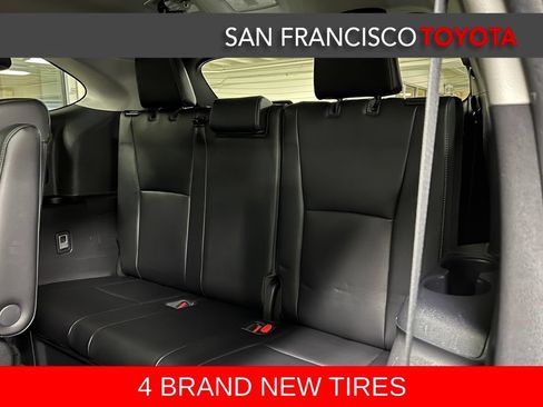 Used 2022 Toyota Highlander Platinum AWD/4WD image 17