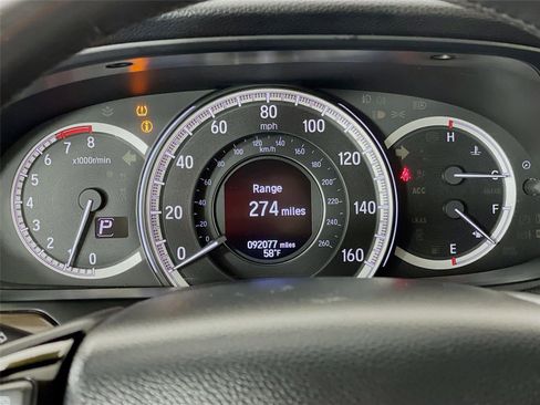 Used 2017 Honda Accord EX-L image 18