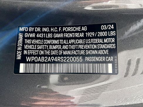 Used 2024 Porsche 911 Carrera 4S image 32