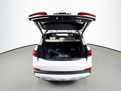 New 2026 BMW X5 xDrive50e image 26