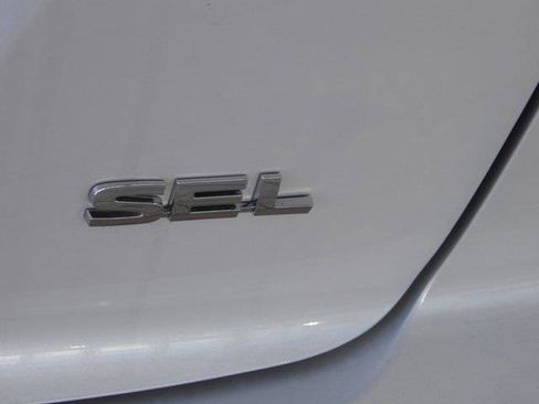 New 2025 Mitsubishi Eclipse Cross SEL image 9