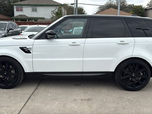 Used 2018 Land Rover Range Rover Sport HSE AWD/4WD image 4