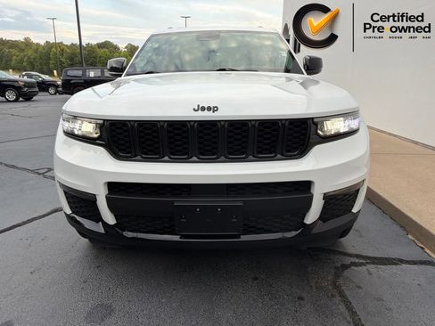 Certified 2023 Jeep Grand Cherokee L Limited w/ Black Appearance Package AWD/4WD image 4