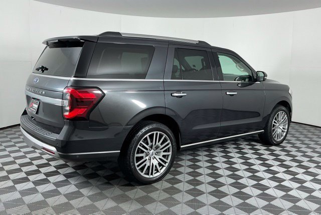 Used 2022 Ford Expedition Limited RWD image 7