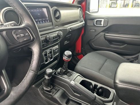 Used 2018 Jeep Wrangler Unlimited Sport S image 13