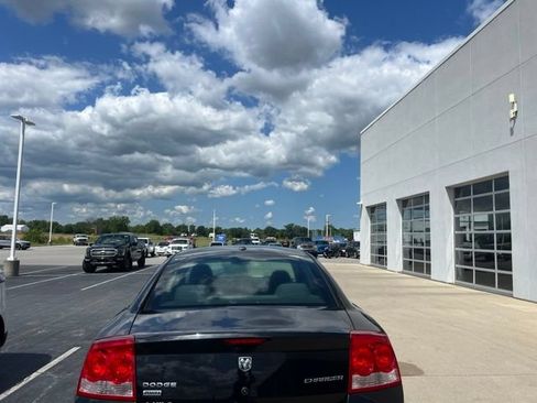 Used 2010 Dodge Charger AWD image 10