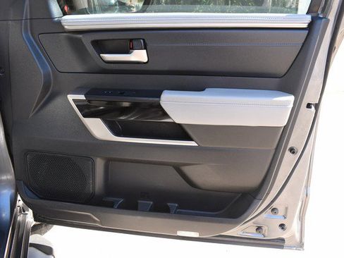 Used 2023 Toyota Tundra Limited image 24