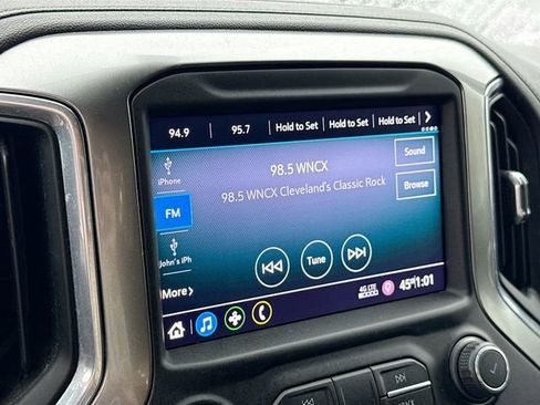 Used 2021 Chevrolet Silverado 1500 RST image 15