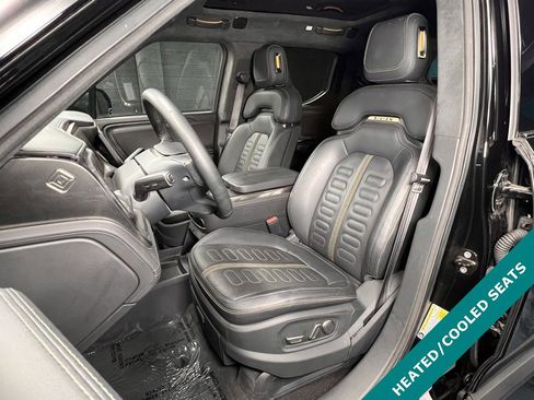 Used 2022 Rivian R1T Adventure image 3