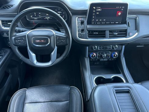 Used 2023 GMC Yukon XL SLT image 15